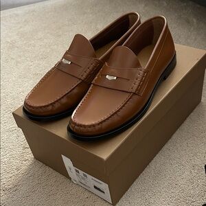 NWOT Classic Brown Loafers